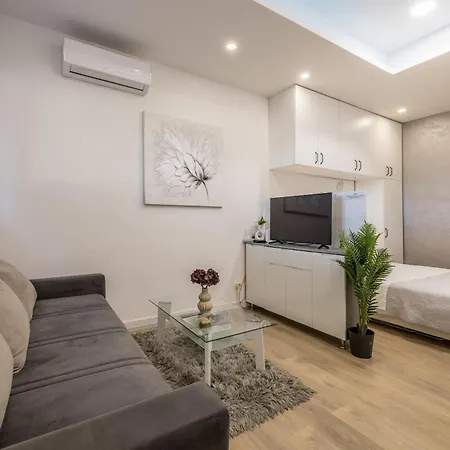 Twins Apartment Split